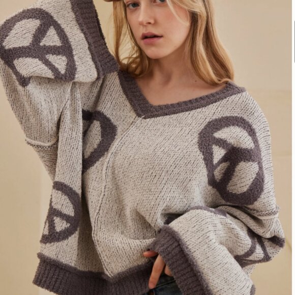 Peace Sign Sweater V neck - Picture 2 of 2